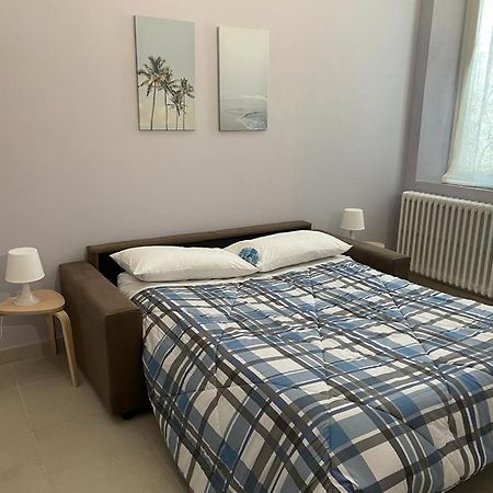 Azzurra House Apartment Марина ди Пиза Екстериор снимка