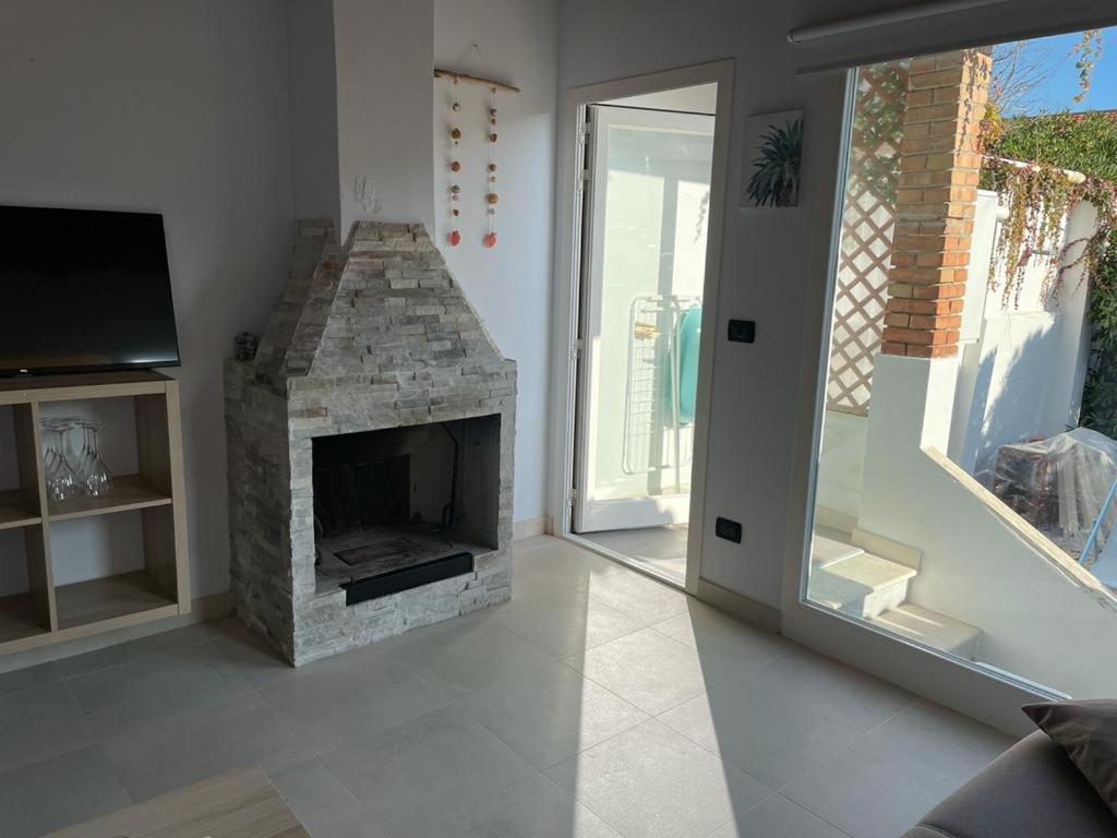 Azzurra House Apartment Марина ди Пиза Екстериор снимка