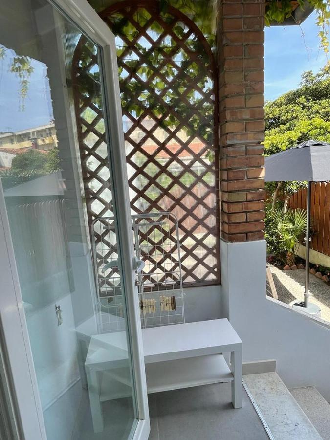Azzurra House Apartment Марина ди Пиза Екстериор снимка